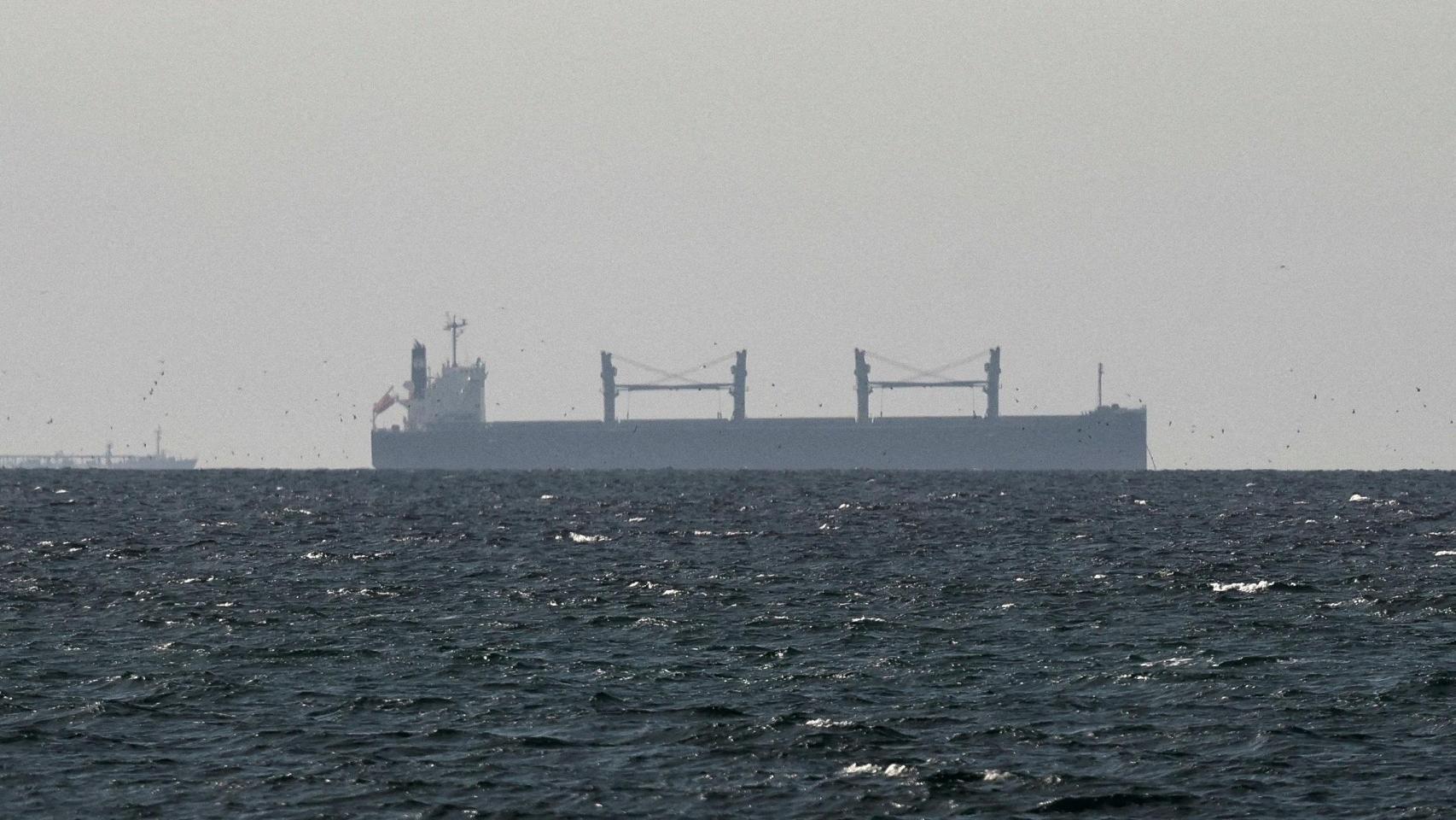 Un buque de carga en el Golfo Pérsico, cerca del estrecho de Ormuz.