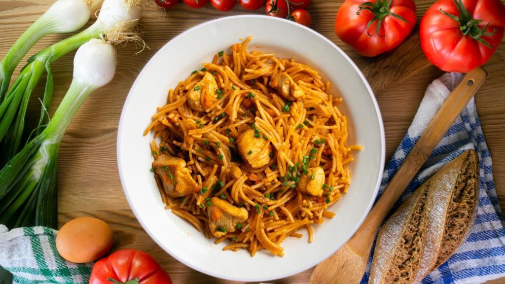 Un plato de fideuà