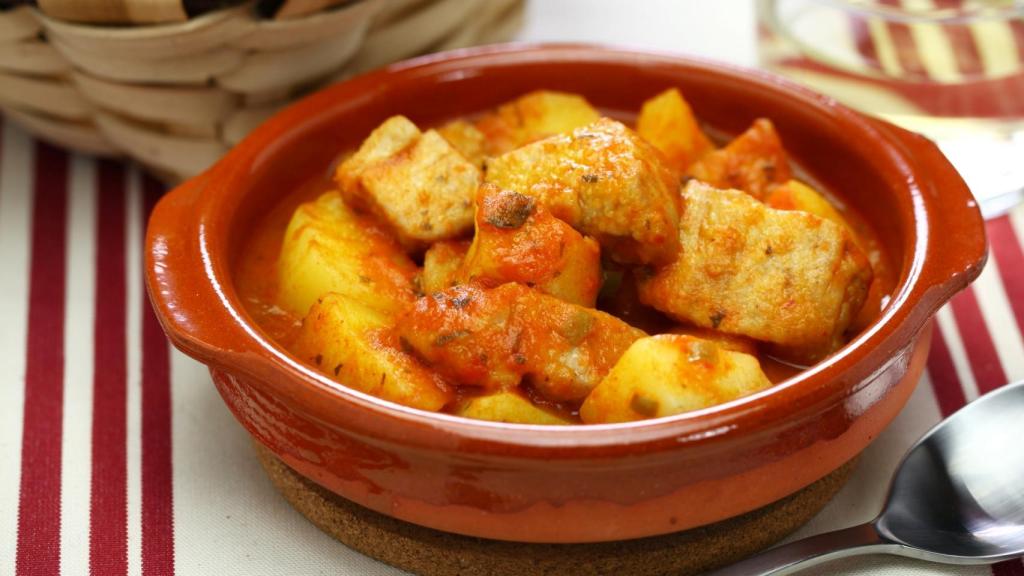 Una cazuela de marmitako