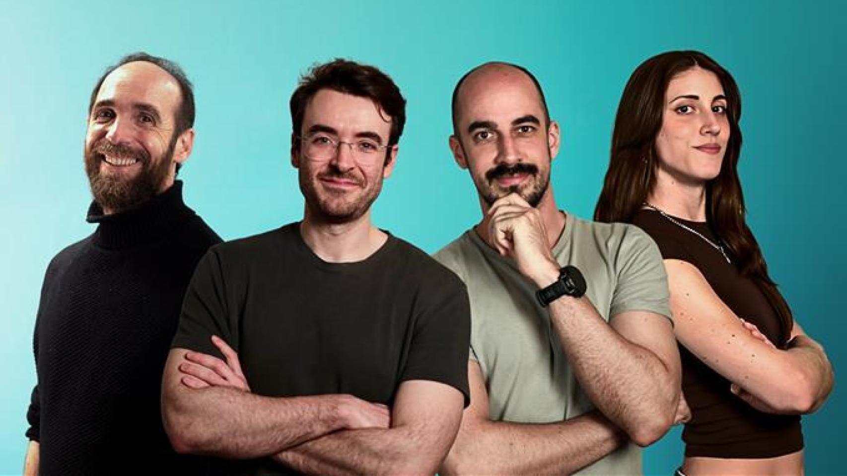 Los divulgadores Sandra Ortonobes (La Hiperactina), José Luis Crespo (Quantum Fracture), Carlos Santana (Dot CSV) y Eduardo Sáenz de Cabezón (Derivando) participan en la campaña impulsada por Cuatroochenta para luchar contra la desinformación y fomentar las vocaciones STEM a ambos lados del Atlántico.
