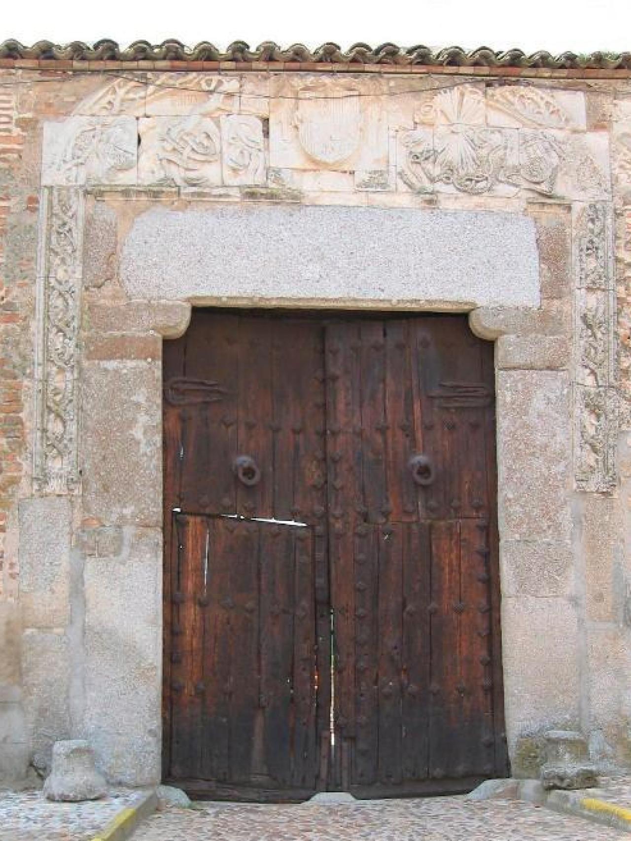 Portada del Palacio de los Condes y Señores de Casarrubios.