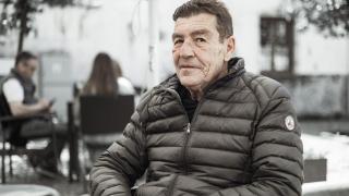 El juez Emilio Calatayud posa en el Albaicín para la entrevista con EL ESPAÑOL