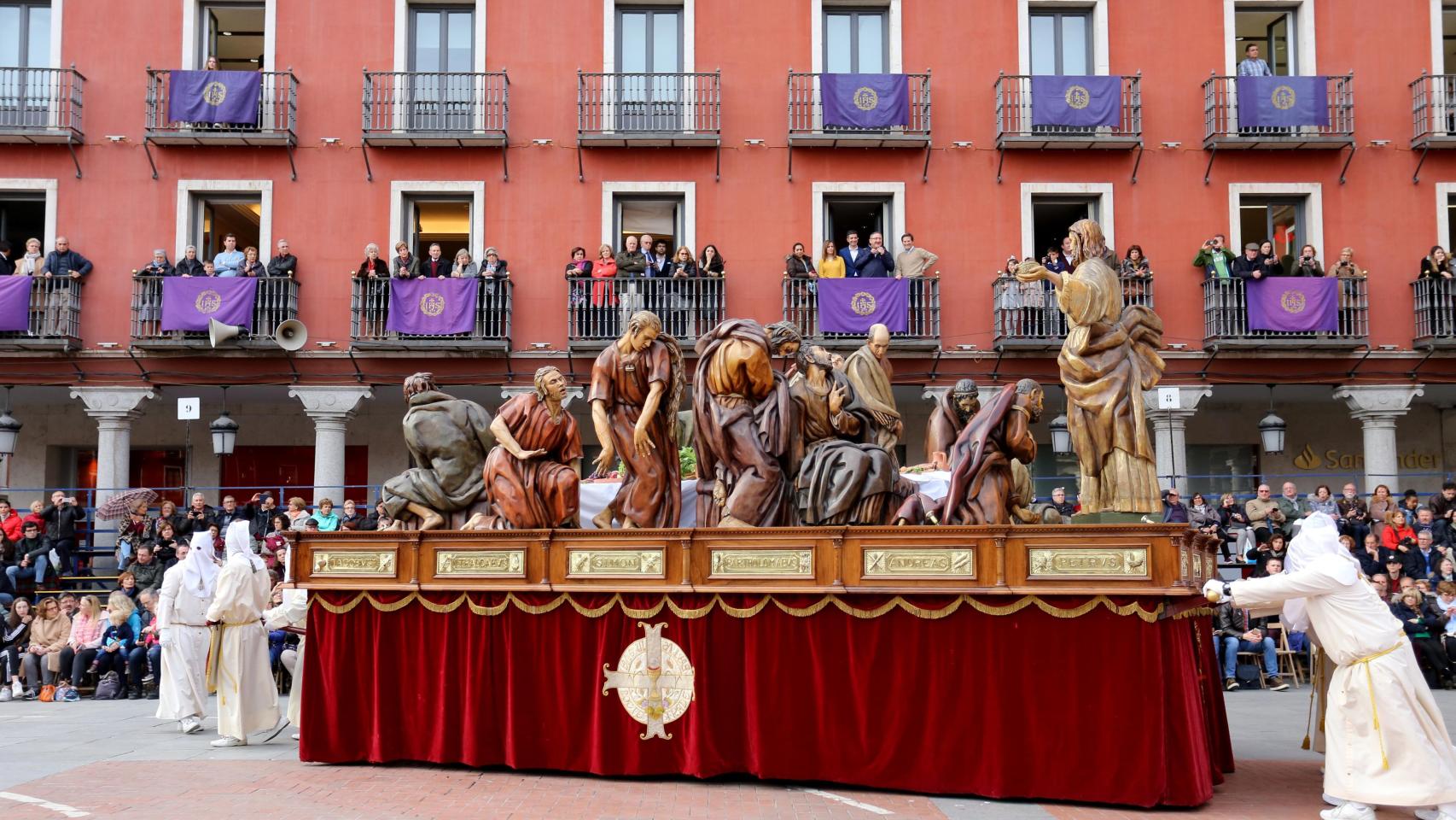 Procesión General de la Sagrada Pasión del Redentor en Valladolid del Viernes Santo