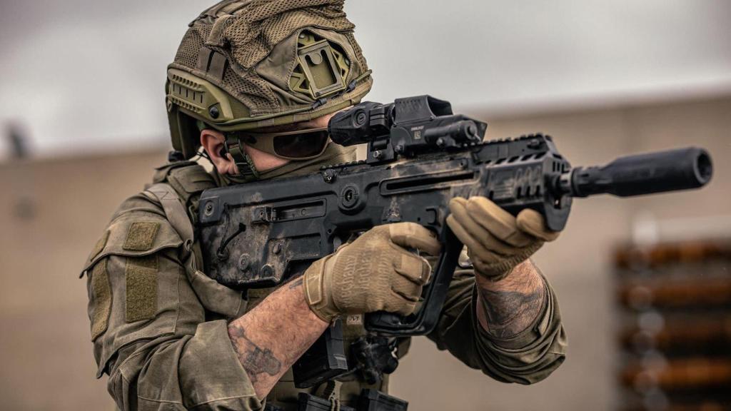 Como fusil de servicio estándar de las FDI, el X95 representa la integración de ingeniería avanzada con décadas de experiencia operativa.