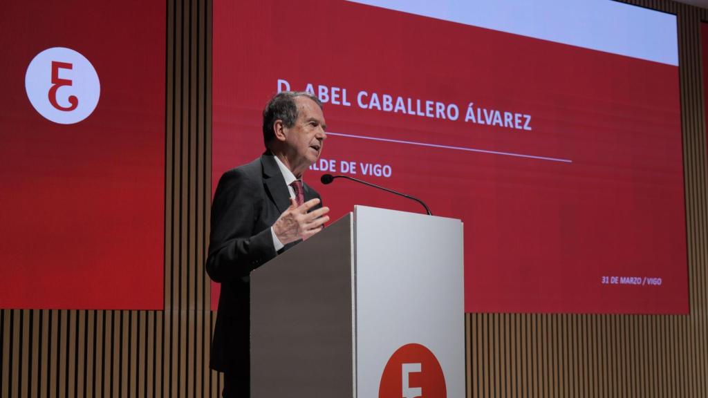 El alcalde de Vigo, Abel Caballero, durante la toma de posesión de la nueva Junta Directiva del Consello Galego de Economistas