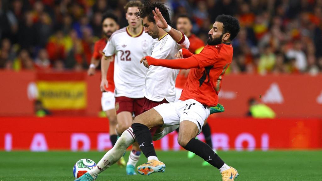 Ferrán durante el partido de España contra Egipto.
