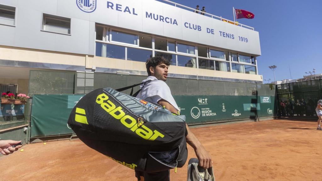 Carlos Alcaraz, en el Club de Tenis Real Murcia 1919