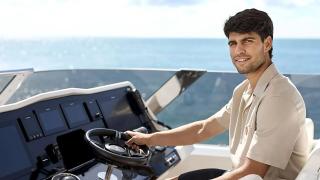 Carlos Alcaraz, en un yate de la firma Sunreef Yachts