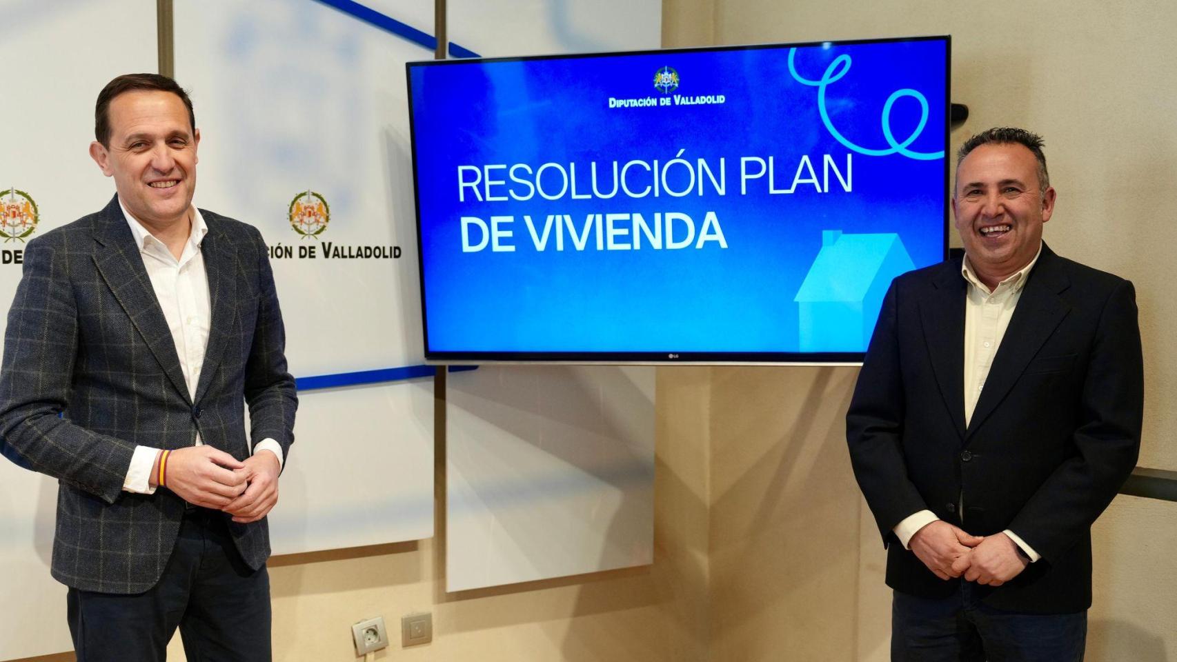 El presidente de la Diputación de Valladolid, Conrado Íscar, durante la presentación de la resolución del Plan de Vivienda, este miércoles