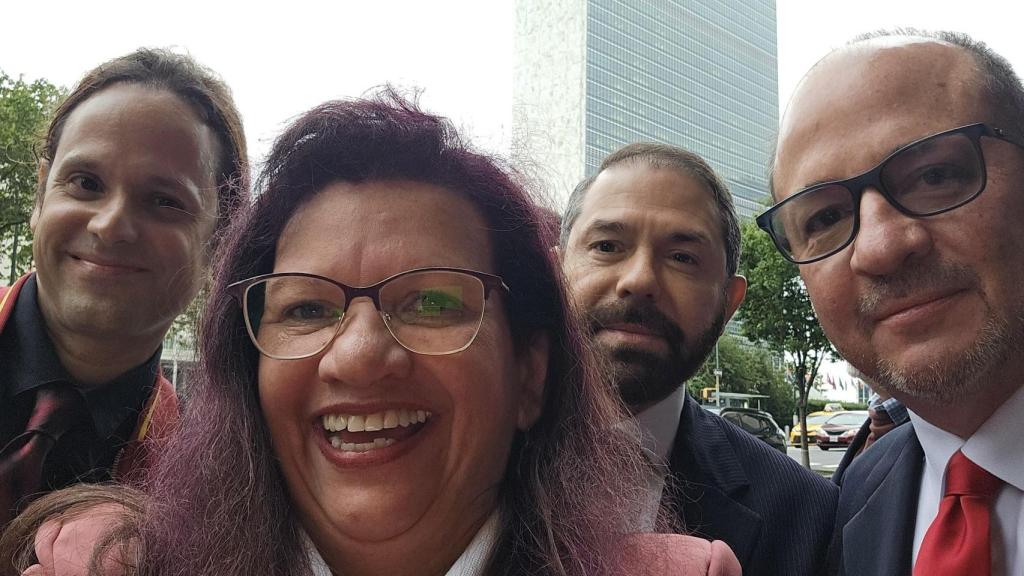 Los participantes que intervinieron en la ONU en 2025 para abordar el reunificacionismo de Puerto Rico con España.
