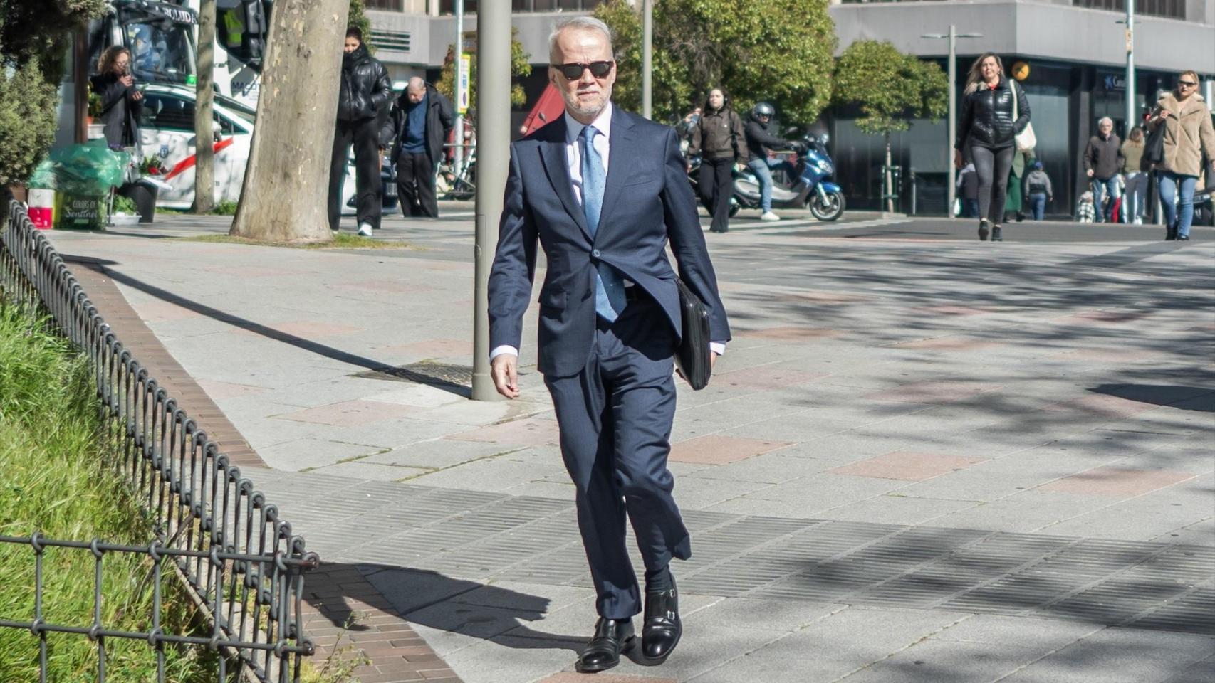 El defensor de Begoña Gómez, Antonio Camacho, este miércoles a su llegada a los Juzgados de Plaza de Castilla./