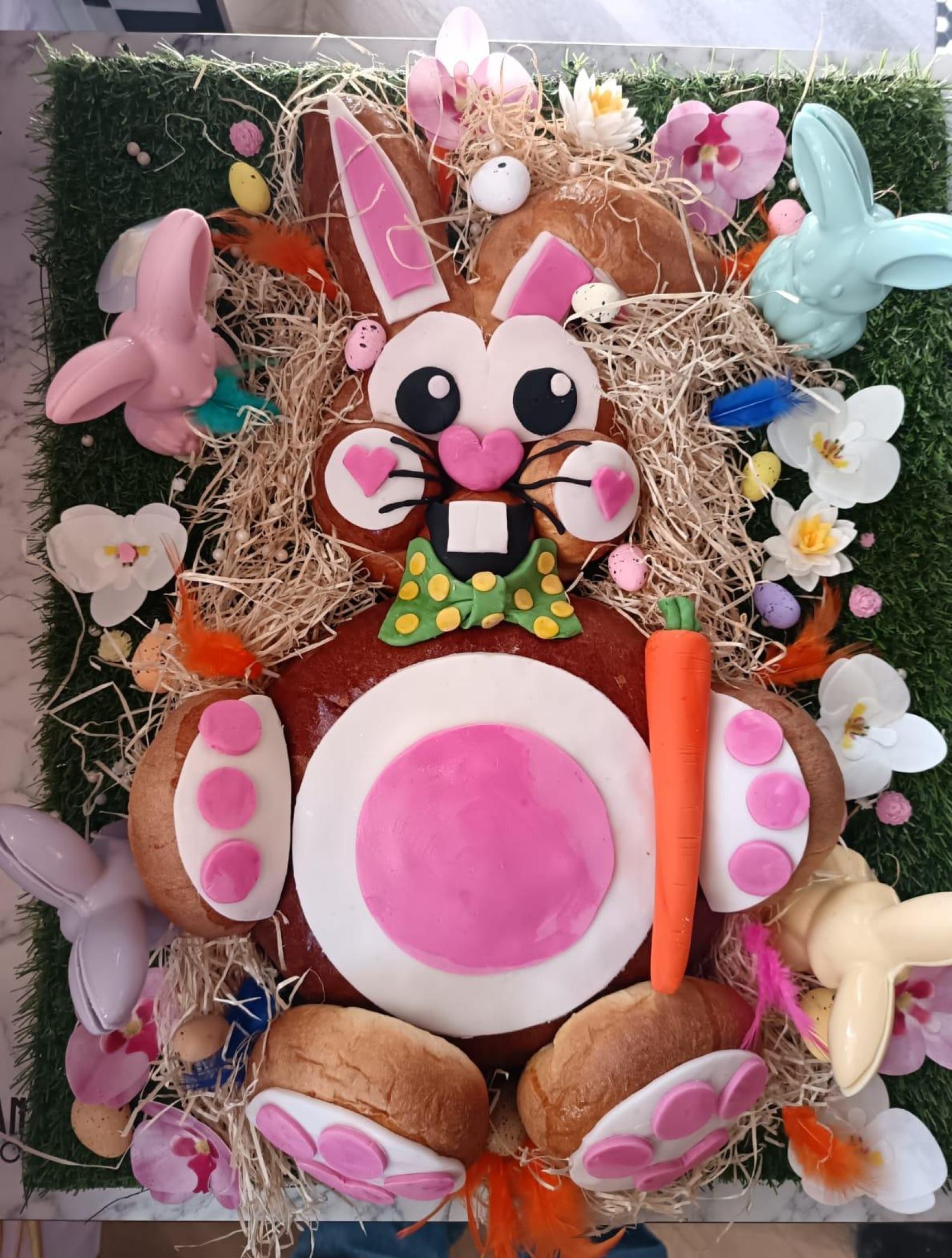 Mona de Pascua Horno San Antonio.