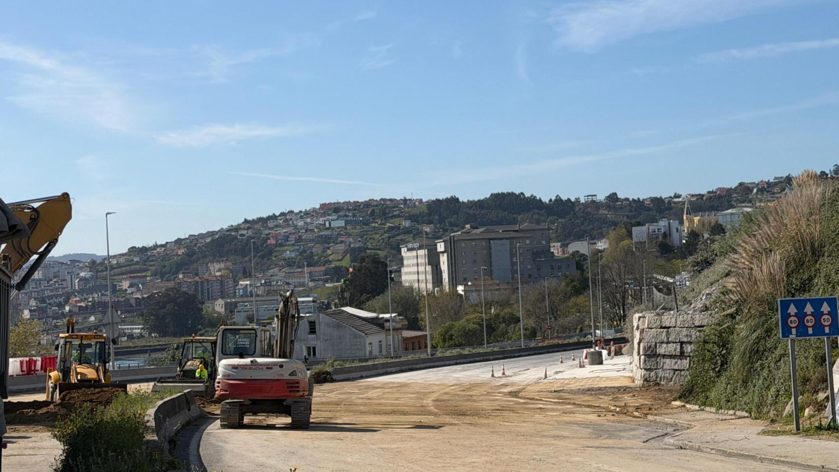 Culmina en A Coruña la demolición del viaducto del CHUAC: la avenida de A Pasaxe reabre esta noche