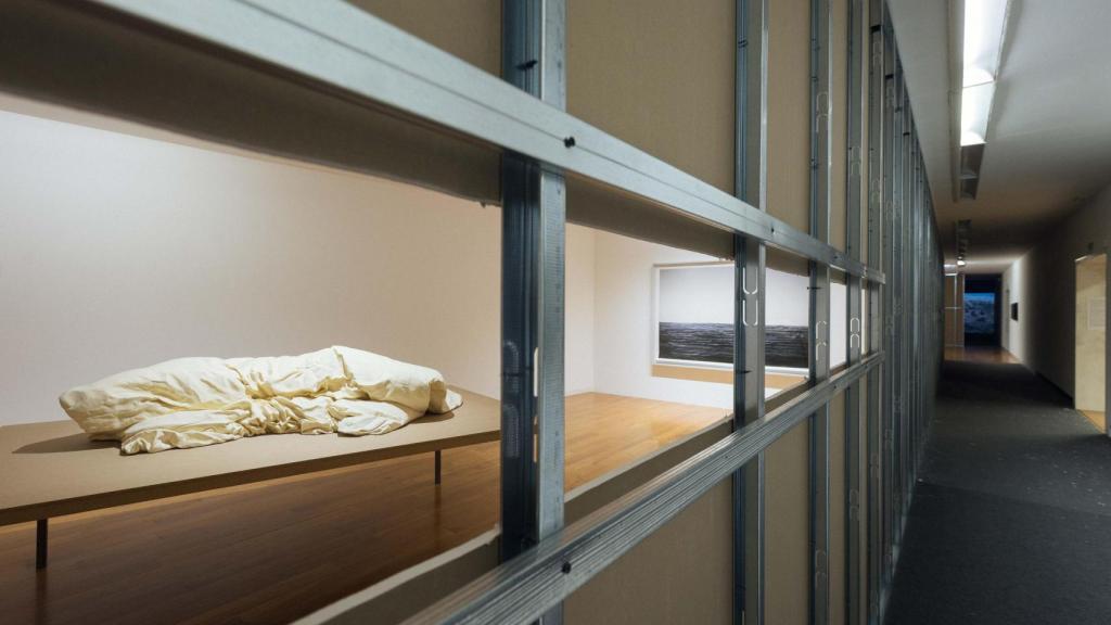 Alexandra Donner: 'Silencio súbito (Mann, Bett, Meer)', 2010. Photo: Manu Suarez