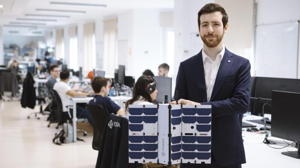 Julián Fernández, CEO y cofundador, en la sede de FOSSA en Madrid