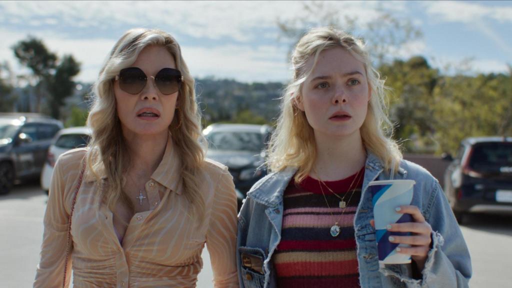 Michelle Pfeiffer and Elle Fanning in Margo Has Money Problems