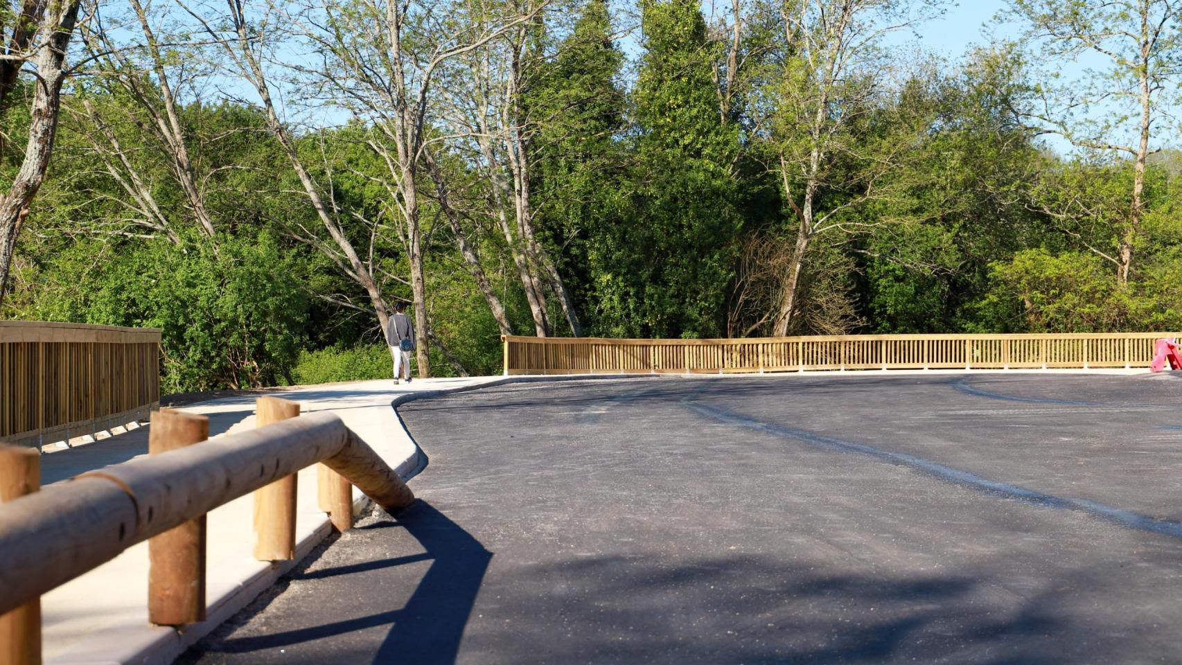 La senda del Lagares de Vigo sigue creciendo: abre el renovado tramo del polígono de Miraflores