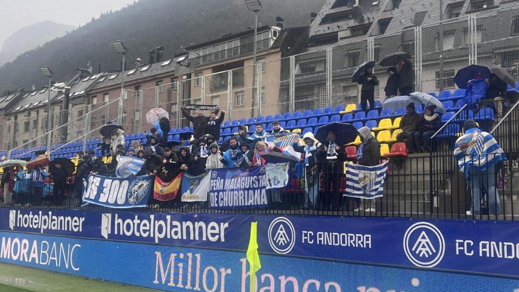La afición del Málaga en el estadio del FC Andorra.