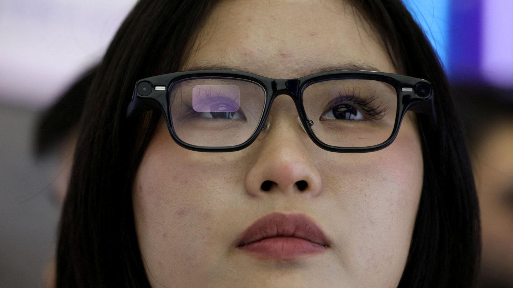 Gafas inteligentes con pantalla Quark AI de Alibaba