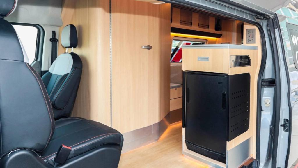 Parte del interior de la Carryboy x Farizon Campervan.