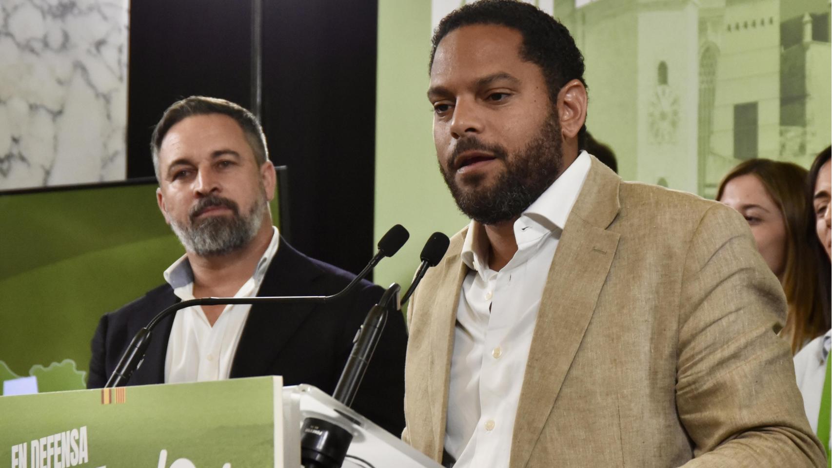 Santiago Abascal, presidente de Vox, e Ignacio Garriga, secretario general del partido.