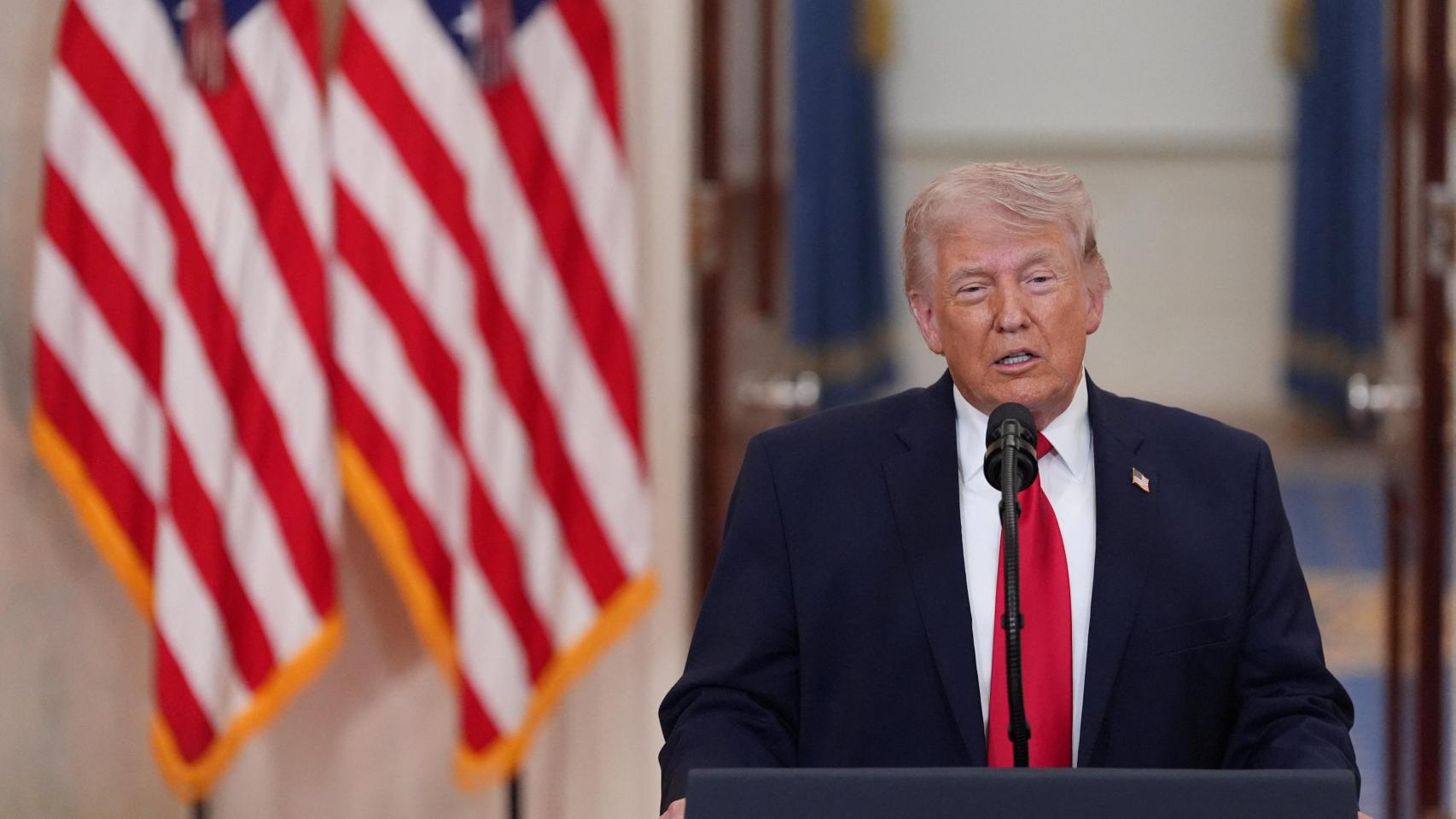 El presidente estadounidense Donald Trump pronuncia un discurso a la nación sobre la guerra con Irán en la Casa Blanca en Washington, D.C., EE. UU., el 1 de abril de 2026.