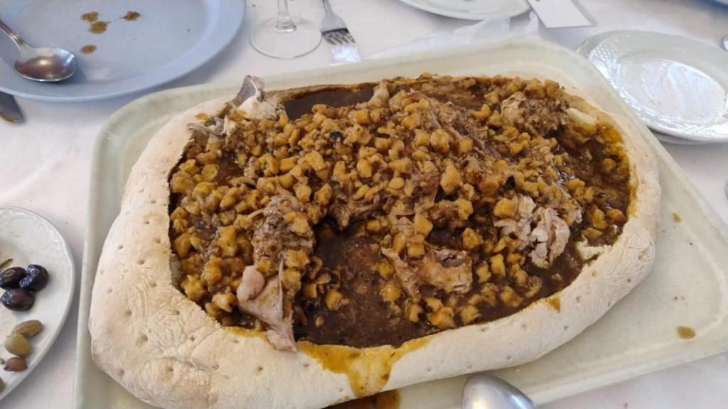 Un plato de gazpachos del Viscayo, Castalla.