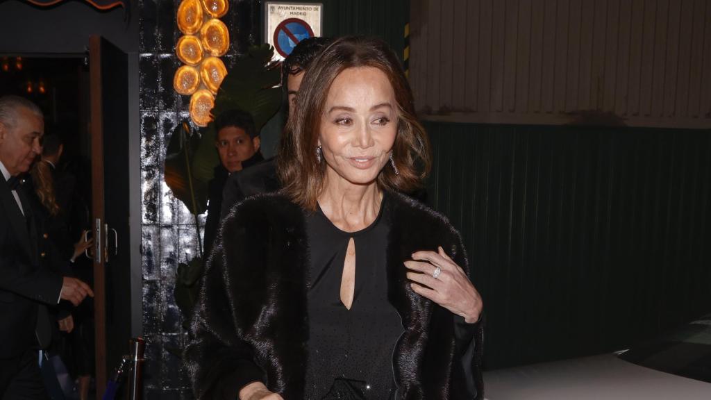 Isabel Preysler, saliendo del Club Vega, en Madrid.