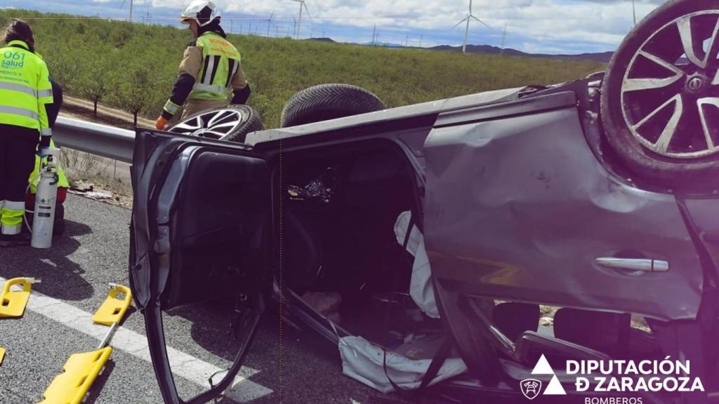 Vehículo siniestrado en la AP-68