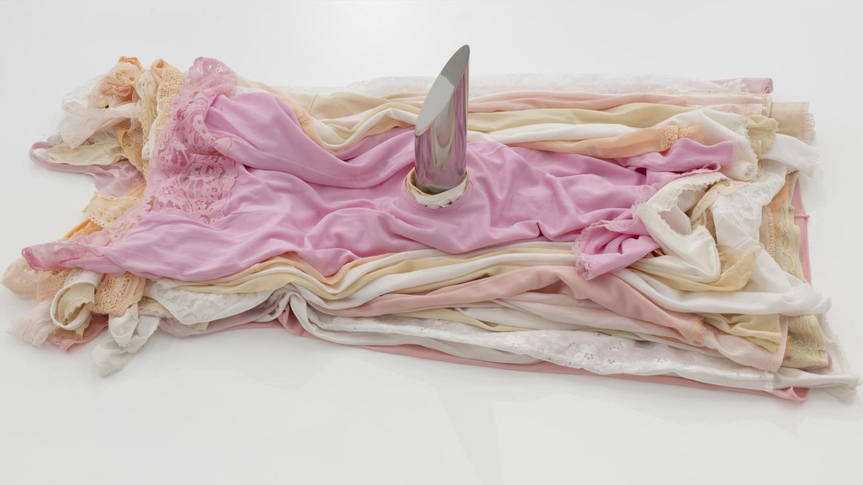 Ana Laura Aláez: 'Riding on Broomsticks,' 2026. Foto: Roberto Ruiz
