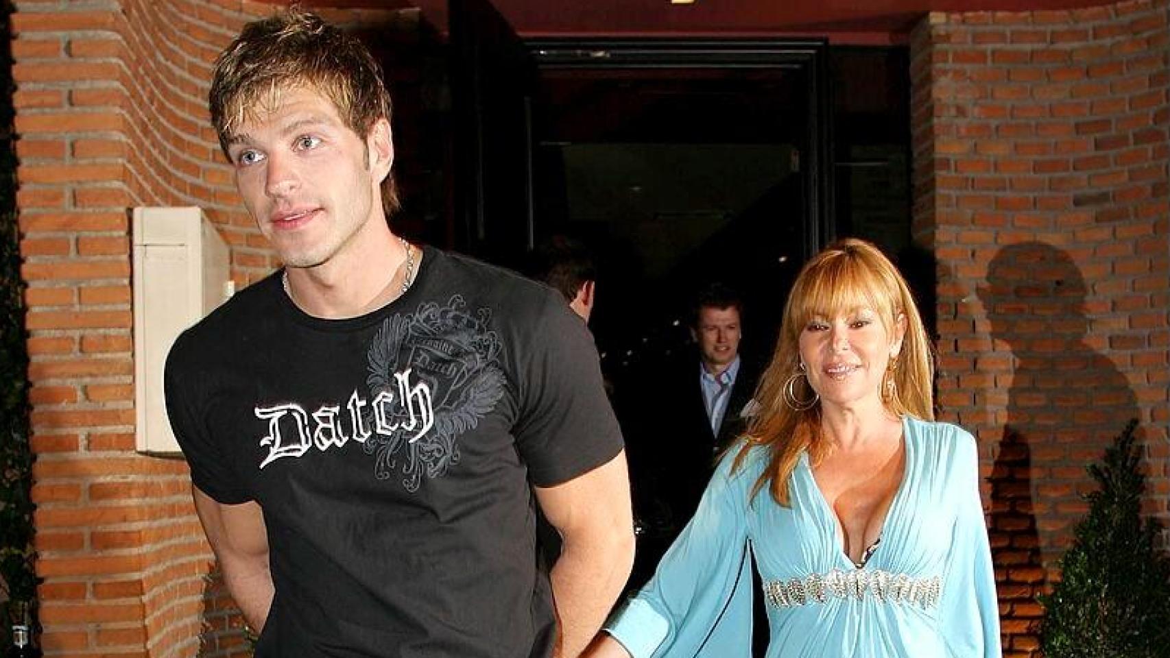 Ana Obregón junto a Darek, en una fotografía captada en 2008.