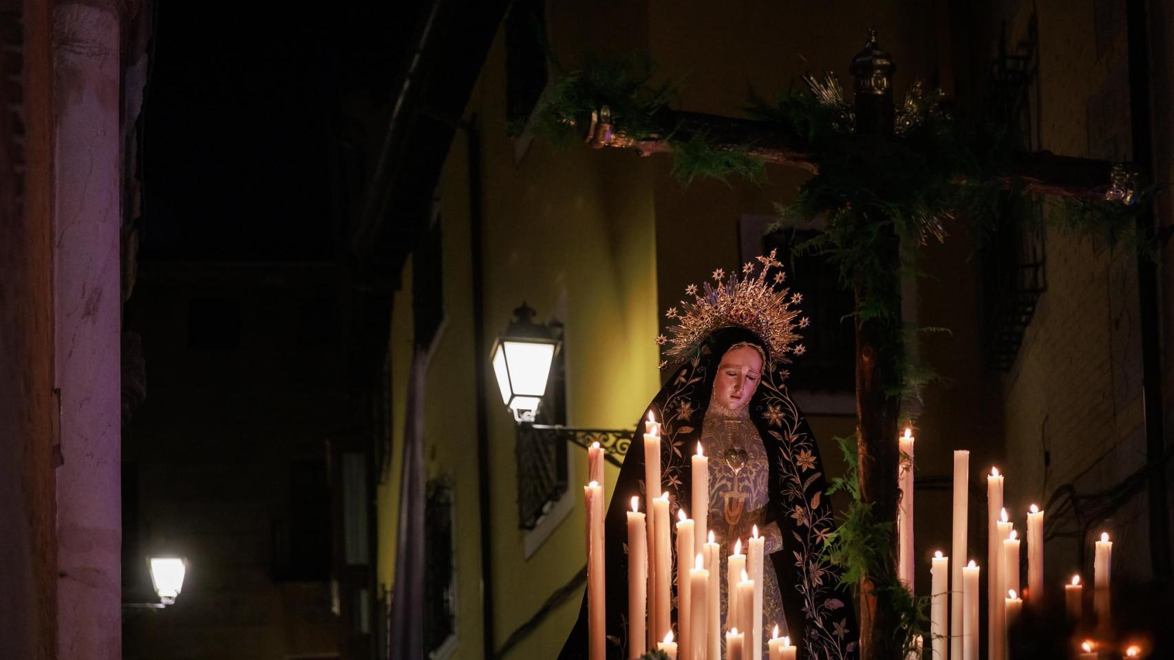 Paso procesional del Viernes Santo en Toledo.