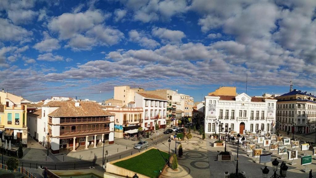 Vista panorámica de la plaza de España, de Tomelloso (Ciudad Real).