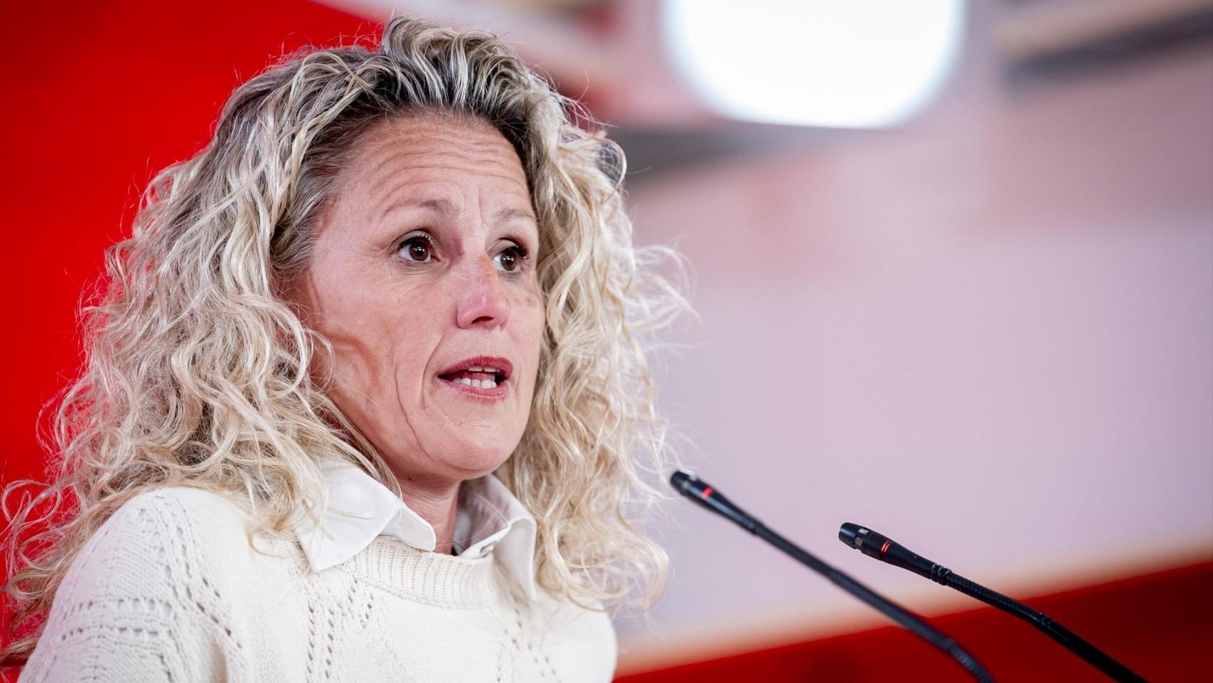 La portavoz de la Ejecutiva Federal del PSOE, Montse Mínguez, durante una rueda de prensa en Ferraz.