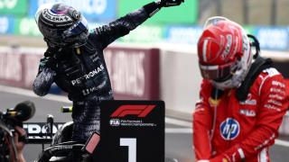 Kimi Antonelli celebrando su victoria en el GP de Japón 2026