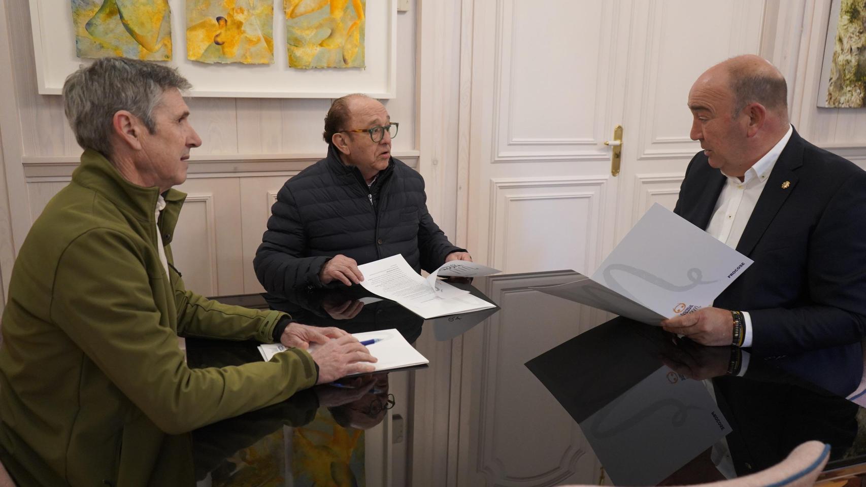 Reunión del presidente de la Diputación de Segovia con los representantes de Procose.