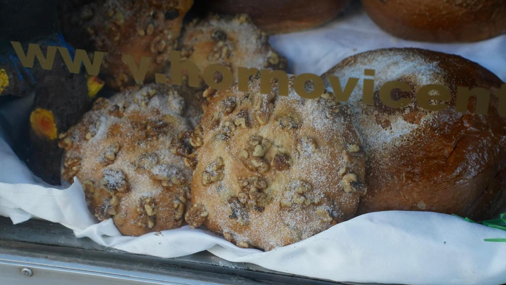 Torta de pasas y nueces del Horno V. García, en Valencia. EE