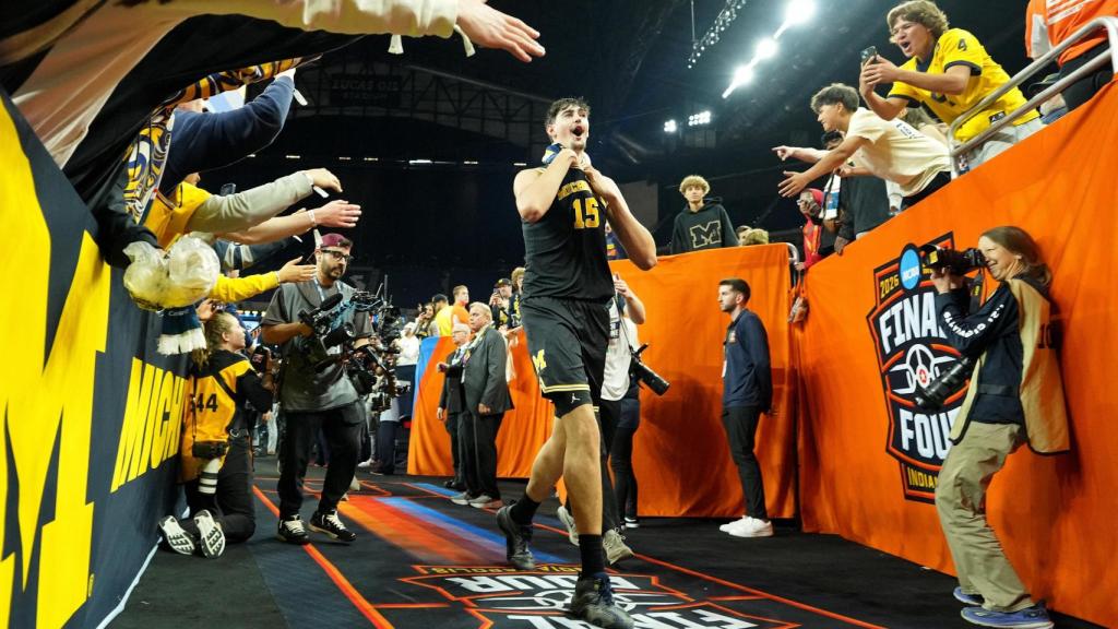 Aday Mara celebra el pase a la final de la NCAA.