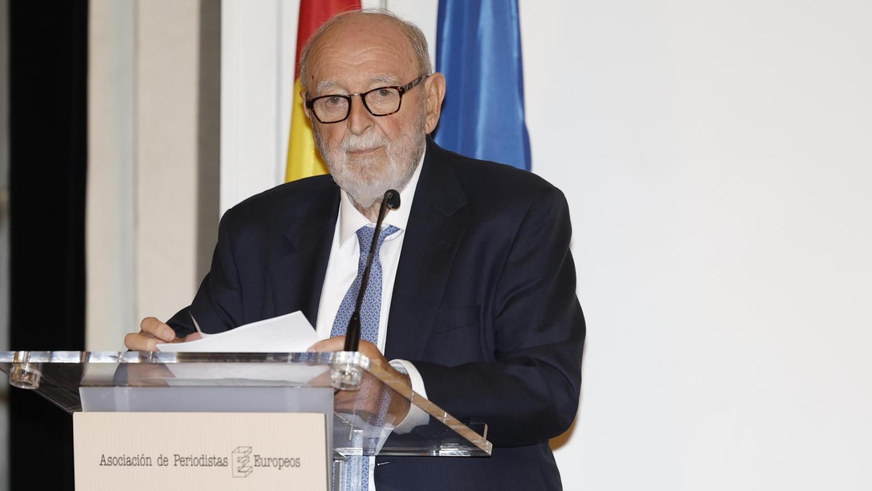 Muere a los 86 años el periodista Diego Carcedo, exdirector de los Servicios Informativos de TVE y de RNE