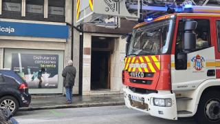 Un incendio en A Coruña junto a la plaza de Ourense