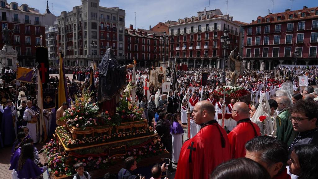 Procesión del Encuentro en la Plaza Mayor de Valladolid