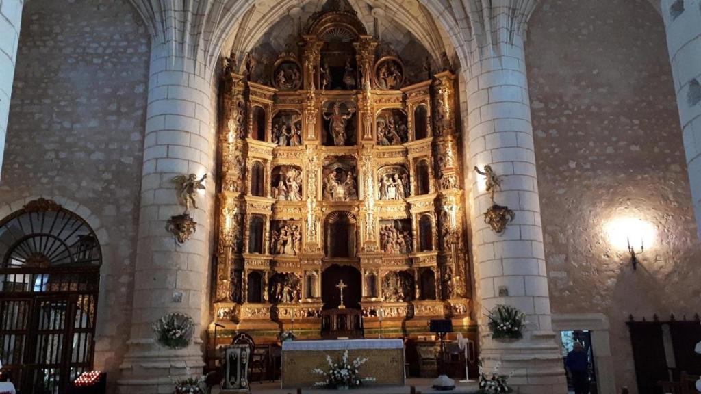 Retablo del Altar Mayor de la iglesia de Santa María.