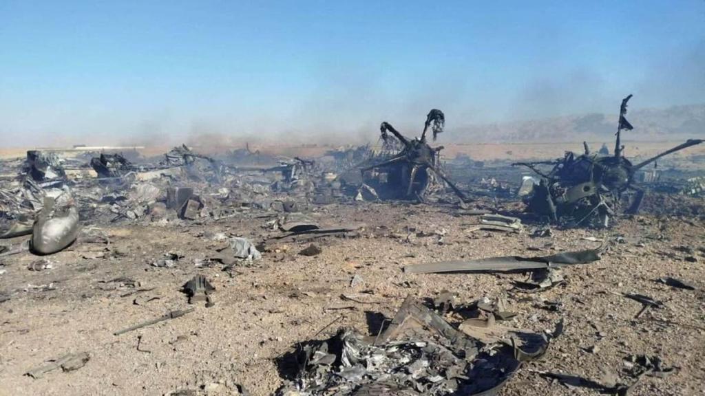 Aeronaves estadounidenses destruidos durante la misión de EEUU para encontrar al piloto desaparecido en Irán.