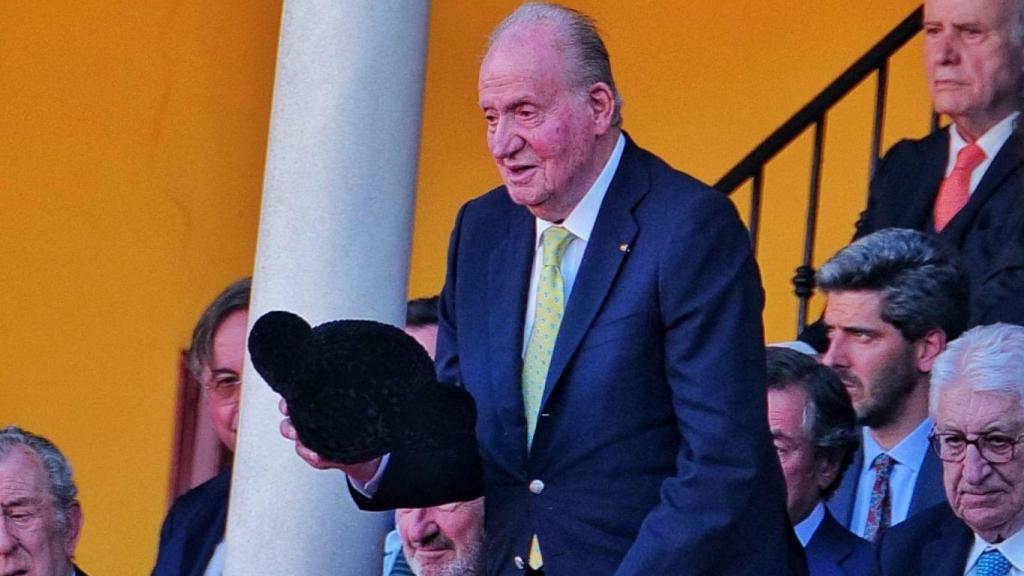El Rey Emérito, Juan Carlos I, en la plaza de toros de Sevilla.