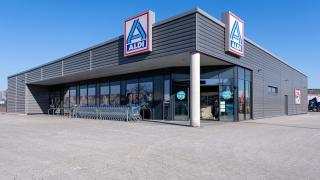 Fachada Aldi.