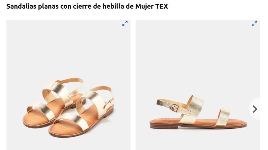 Sandalias planas con cierre de hebilla.