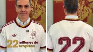 El presidente del Gobierno, Pedro Sánchez, en el vídeo que ha subido a sus redes sociales para presumir de empleo.