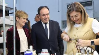 EuropaPress_7417731_presidente_generalitat_juanfran_perez_llorca_consellera_industria_marian