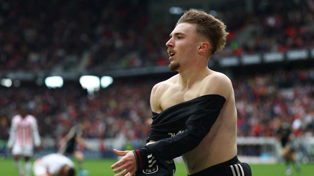 Lennart Karl celebrando el gol de la victoria ante el Friburgo.