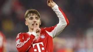 Lennart Karl durante un partido con el Bayern de Múnich.